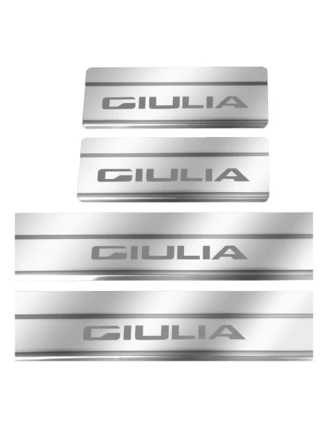 nakladki-progowe-alfa-romeo-giulia-stal-nierdzewna-polysk-grawer.webp