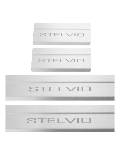 nakladki-progowe-alfa-romeo-stelvio-stal-nierdzewna-mat-grawer-szczotkowana-stal-1.webp