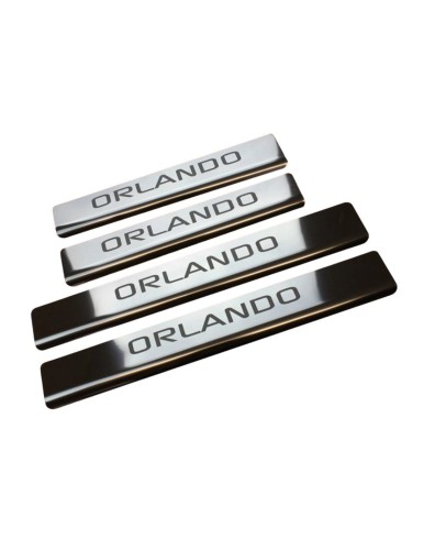 nakladki-progowe-chevrolet-orlando-stal-nierdzewna-polysk-grawer-lustro-chrom.jpg