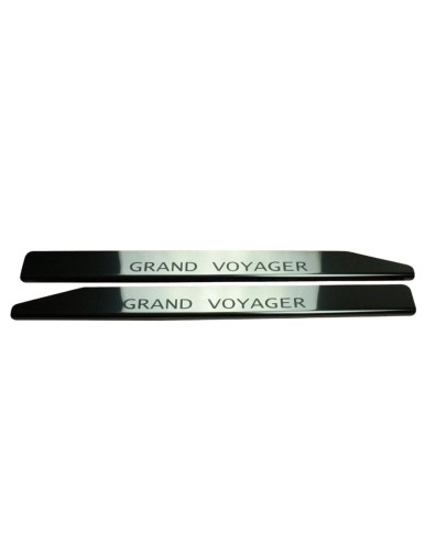 nakladki-progowe-chrysler-grand-voyager-mk5-stal-nierdzewna-polysk-grawer-lustro-chrom.jpg