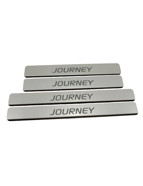 nakladki-progowe-Dodge-journey-stal-nierdzewna-polysk-grawer-lustro-chrom.jpg