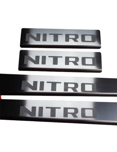 nakladki-progowe-Dodge-nitro-stal-nierdzewna-polysk-grawer-lustro-chrom (2).jpg