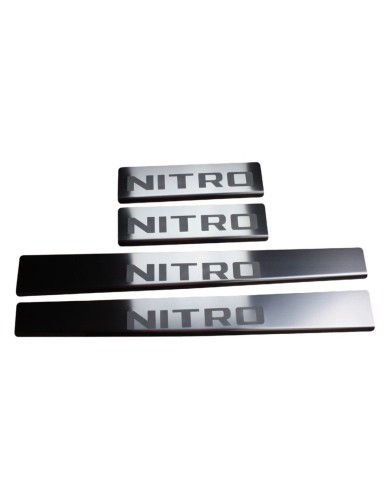 nakladki-progowe-Dodge-nitro-stal-nierdzewna-polysk-grawer-lustro-chrom.jpg