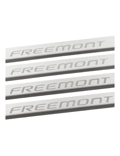 nakladki-progowe-fiat-freemont-stal-nierdzewna-mat-grawer-szczotkowana-stal (2).webp