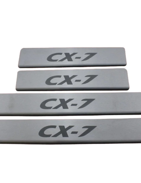 nakladki-progowe-mazda-cx-7-stal-nierdzewna-mat-grawer-szczotkowana-stal.jpg