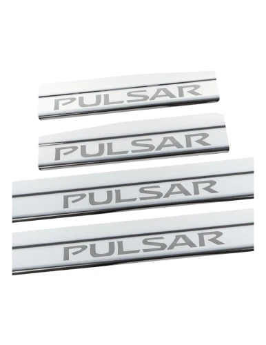 nakladki-progowe-nissan-pulsar-stal-nierdzewna-polysk-grawer-lustro-chrom (2).webp