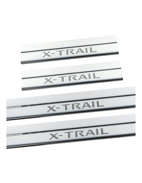nakladki-progowe-nissan-x-trail-mk3-stal-nierdzewna-polysk-grawer-lustro-chrom (2).webp