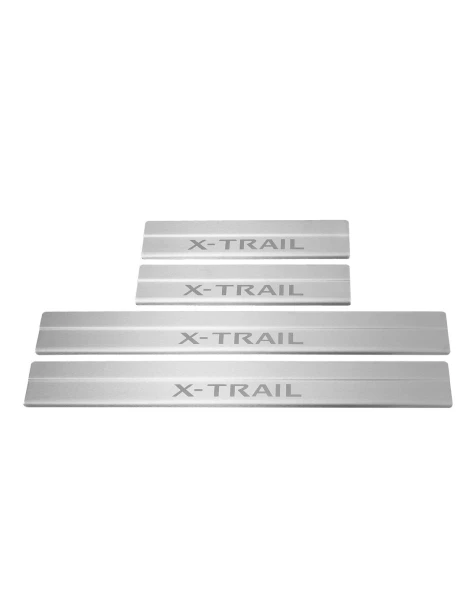 nakladki-progowe-nissan-x-trail-mk4-stal-nierdzewna-mat-grawer-szczotkowana-stal (2).webp