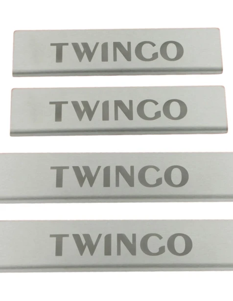 nakladki-progowe-renault-twingo-mk3-stal-nierdzewna-mat-grawer-szczotkowana-stal (2).jpg