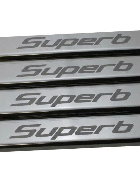 nakladki-progowe-skoda-superb-mk2-stal-nierdzewna-polysk-grawer-lustro-chrom.jpg