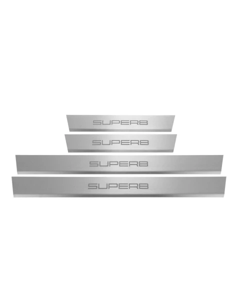 nakladki-progowe-skoda-fabia-mk3-stal-nierdzewna-mat-grawer-szczotkowana-stal (2).webp