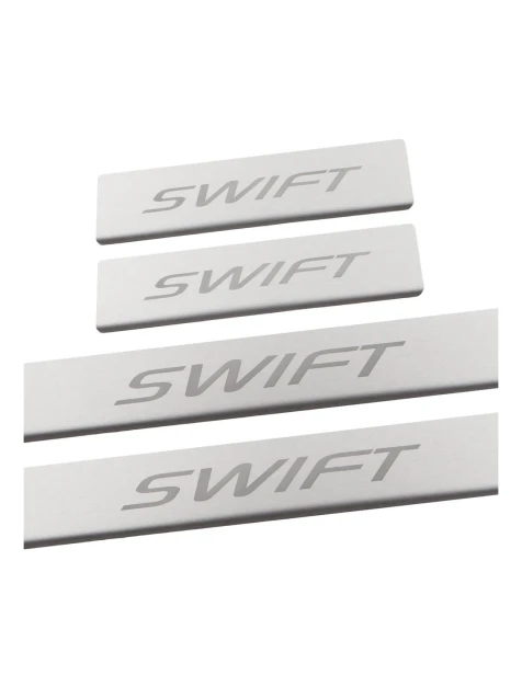 nakladki-progowe-suzuki-swift-Mk5-stal-nierdzewna-mat-grawer-szczotkowana-stal.webp