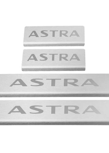 nakladki-progowe-opel-astra-K-stal-nierdzewna-mat-grawer-szczotkowana-stal.webp