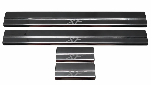 nakladki-progowe-jaguar-xf-mk1-stal-nierdzewna-polysk-grawer-lustro-chrom.png